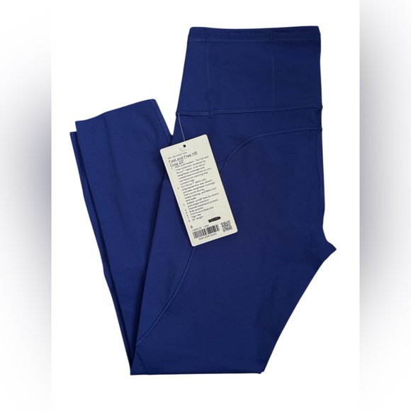 Lululemon Fast and Free High-Rise Crop II 23" *Non-Reflective in Larkspur - Picture 6 of 7